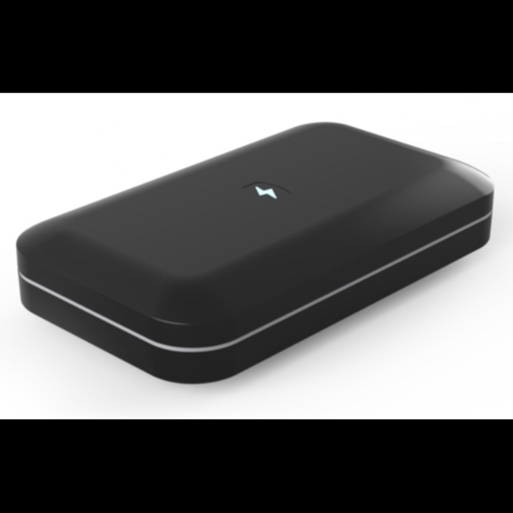 PhoneSoap UV sanitizer and universal phone charger